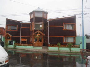 Отель Hosteria Les Eclaireurs  Ушуайя